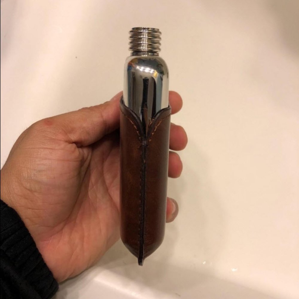 Stainless Steel 6oz Flask in vegan Leather Holster - Picture 6 of 8